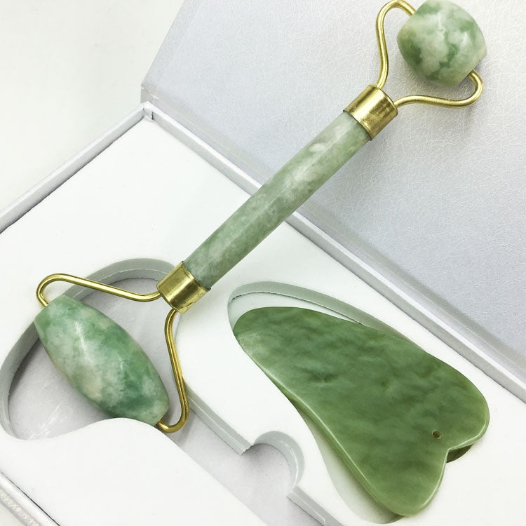 Jade-style facial roller and gua sha gift set