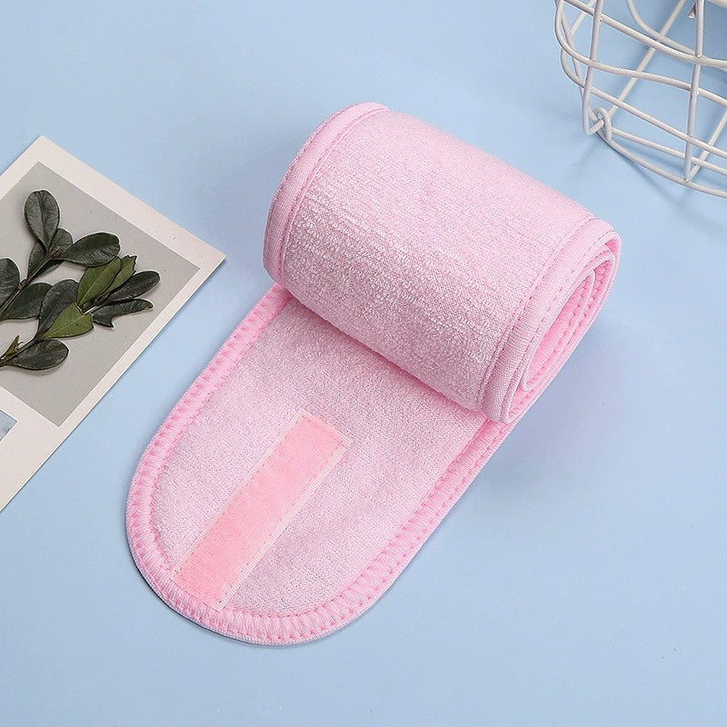 Green konjac cleansing sponge
